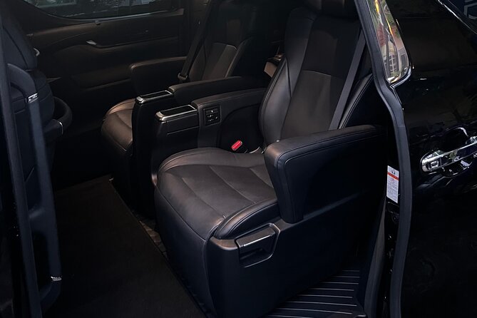 Private Limousine Transfer in Singapore - Directions