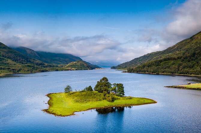 Private Lindores Distillery and Falkland Day Tour in Luxury MPV From Edinburgh - Luxury MPV Experience