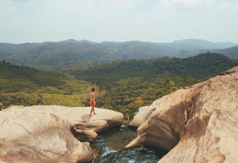 Private Lipton Seat Sunrise, Upper Diyaluma, and Ravana Falls Day Tour from Ella - The day in brief