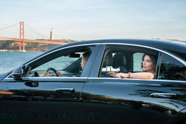 Private Lisbon Airport Transfers: Your Journey, Your Way - Meeting Point and Process