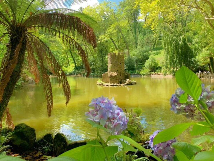 Private Lisbon:Sintra>Pena Palace>Quinta Regaleira>Cascais - Highlights