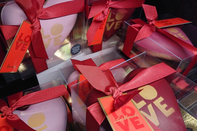 Private London Fashion and Shopping Experience - Cancellation Policy