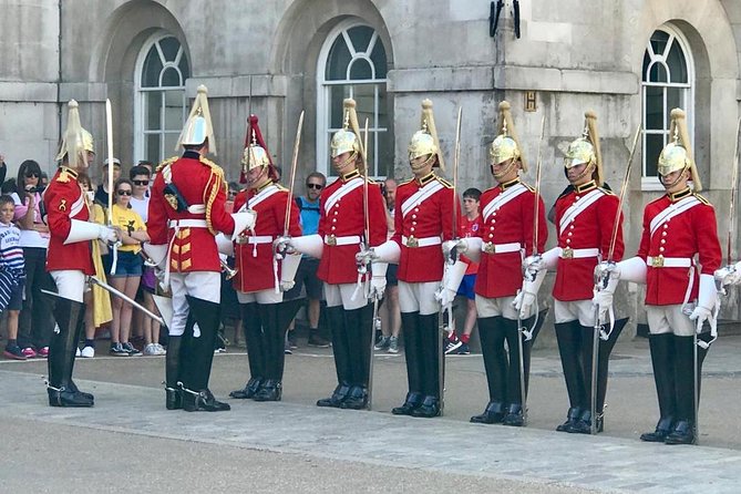 Private London Tours by Experienced Guide in Hybrid London Taxi - Pricing and Reservation