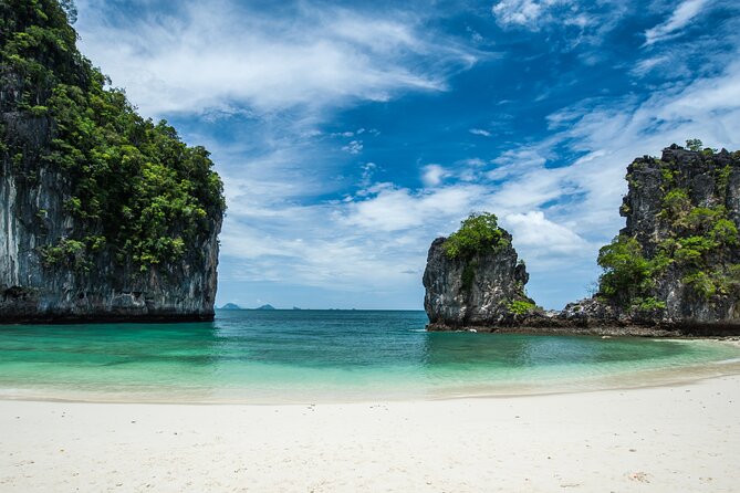 Private Longtail Boat Tour to Hong Islands - Experience the Beauty of Hong Islands