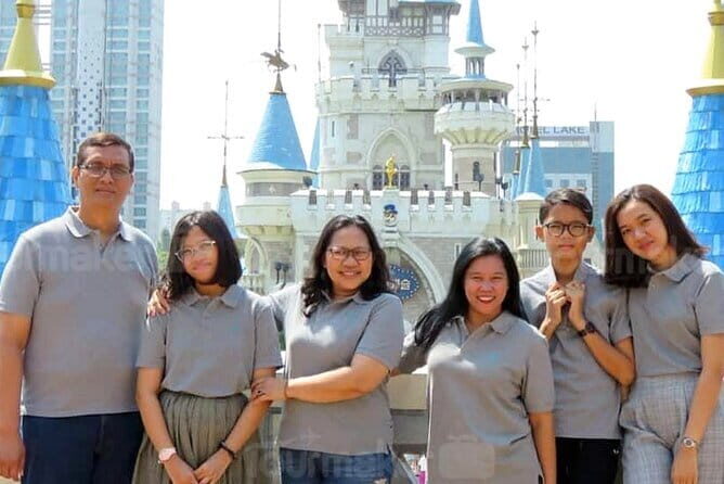 Private Lotte world 1 day pass + Round Transfer In Seoul - Good To Know