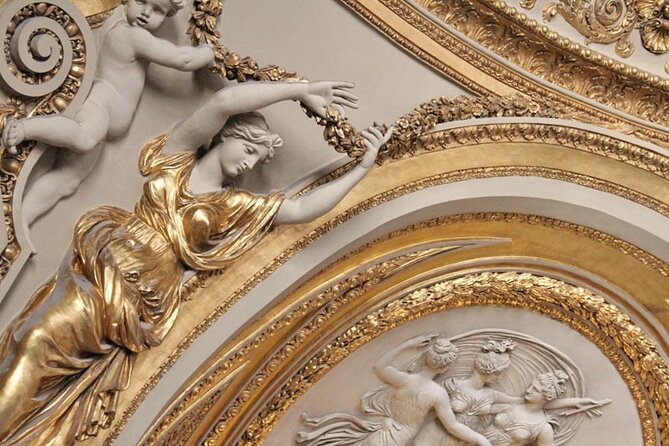 Private Louvre Museum Tour for Kids & Families With Alberto or His Team in Paris - Tour Highlights