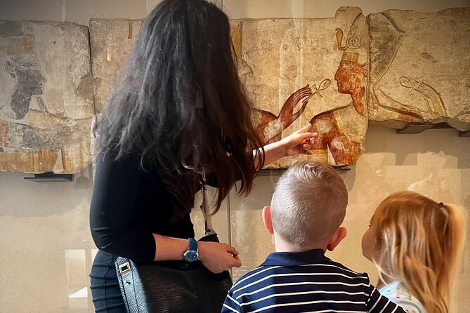 Private Louvre Tour in Paris for Kids and Families - Meeting and Pickup