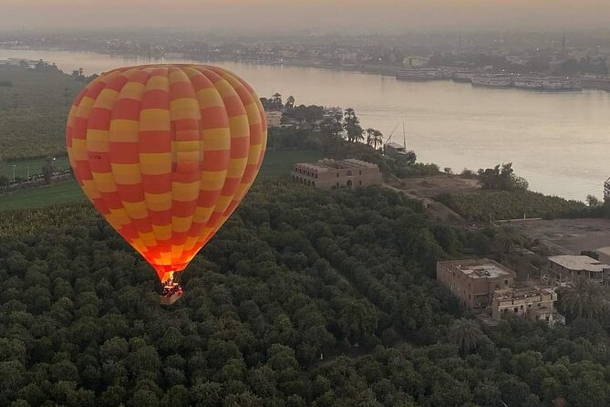 Private Luxor West Bank Tour Includes Hot Air Balloon Ride &Lunch - Weather Dependent Experience