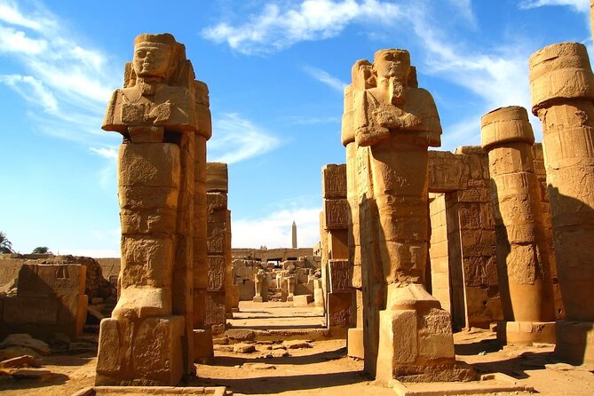 Private Luxot Day Tour From Hurghada - Air-Conditioned Vehicle