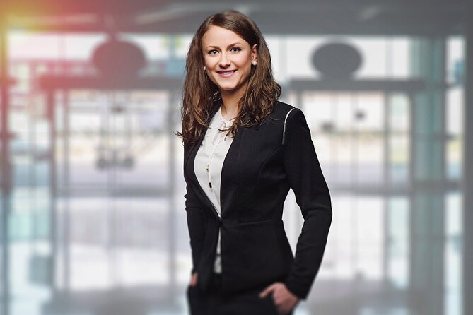 Private Luxurious Transfer in Paris - Participation Details