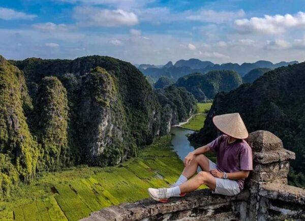 Private Luxury 1 Day Trip: Hoa Lu, Tam Coc, Mua Cave, Biking - Inclusions and Additional Options