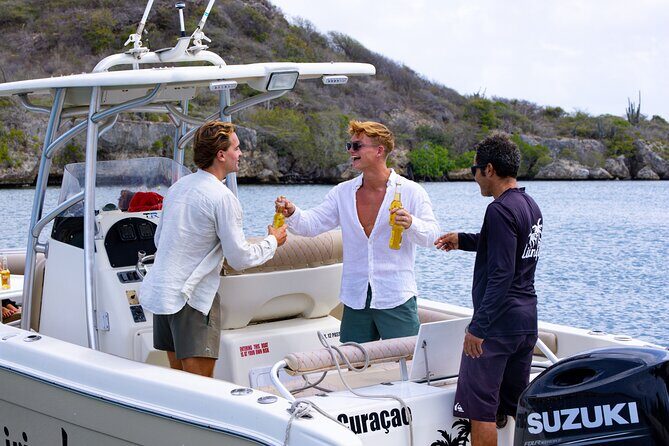 Private Luxury 28ft Boat Trip Coastline Trip Curacao - A Closer Look at the Experience