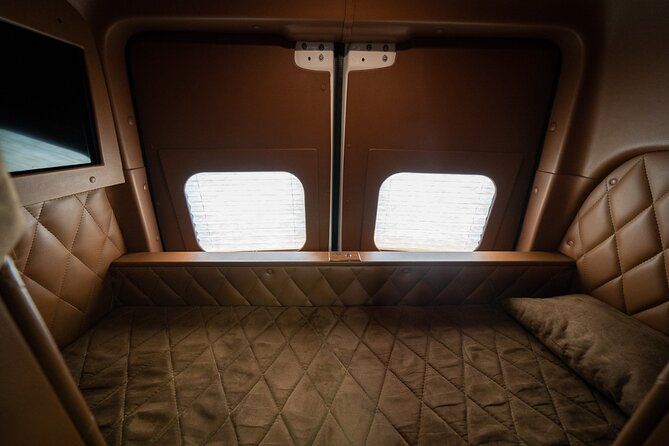 Private Luxury Arrival Transfer: Cancun Airport to Hotel - Overview of the Transfer Service