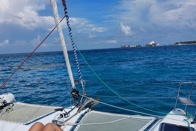 Private Luxury Catamaran to Isla Mujeres - The Sum Up