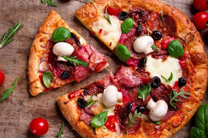 Private Luxury Cruise With Pizza and Drinks in Amsterdam - Onboard Amenities and Services