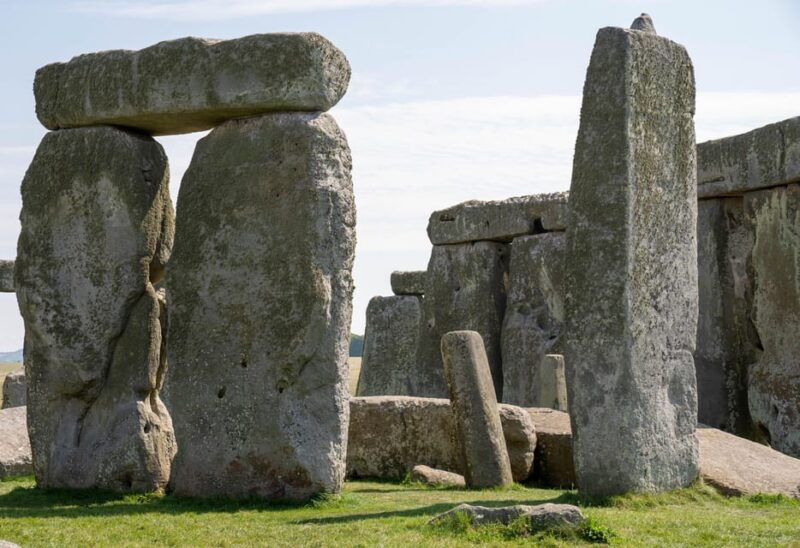 Private Luxury Day Tour of Stonehenge and Bath from Oxford - Transportation and Comfort