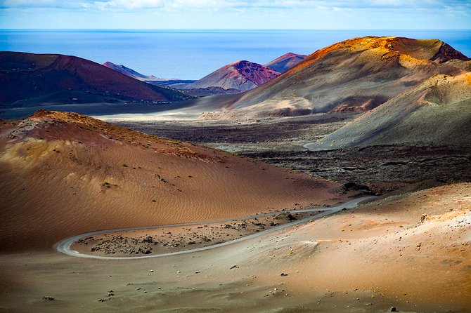 Private Luxury Full Day Timanfaya Tour, Jameos Del Agua and Cueva De Los Verdes - Reviews