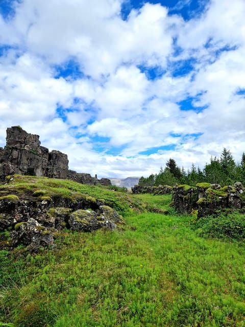 Private Luxury Golden Circle Tour - Transportation and Group Size