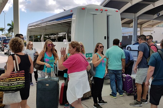 Private Luxury Ground Transportation Nassau and Paradise Island - Pricing and Booking Details