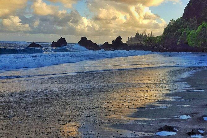 Private Luxury Hana Tour in 7 Passenger SUV - The Sum Up