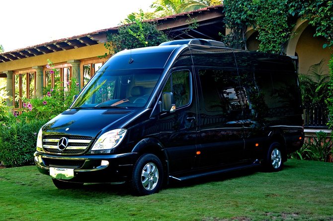 Private Luxury Roundtrip Transfer Cancun Airport - Pricing and Booking Details
