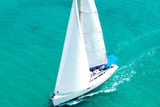 Private Luxury Sailing from Casa de Campo to Catalina Island - An In-Depth Look at the Experience