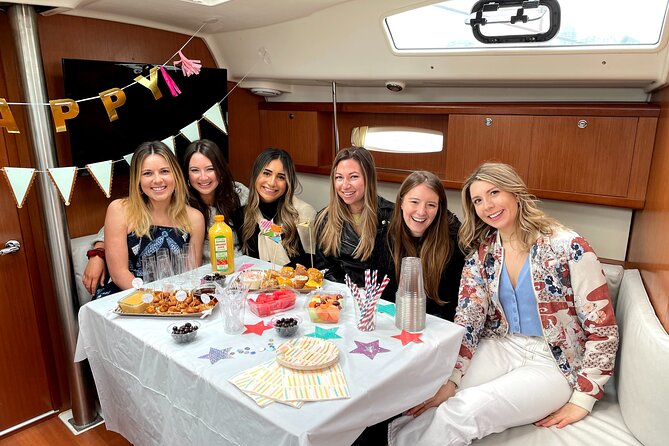 Private Luxury Sailing Tour New York City - Pricing and Group Size