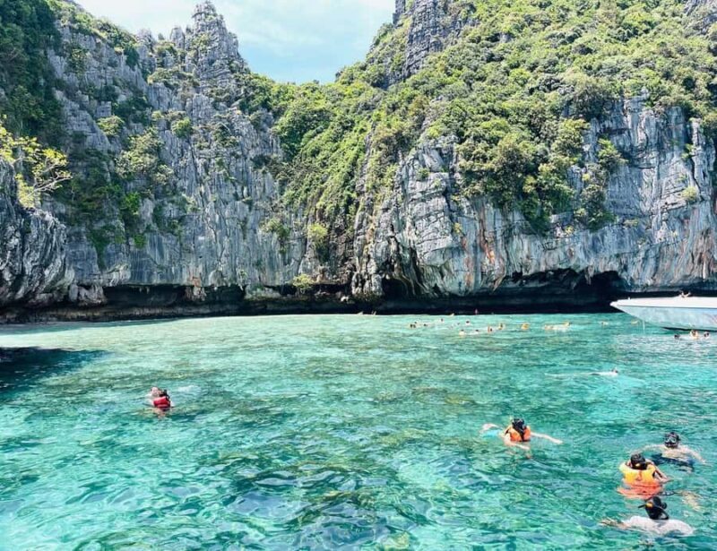 Private Luxury Speed boat to Phi Phi Islands - Authentic Experiences and Insider Tips