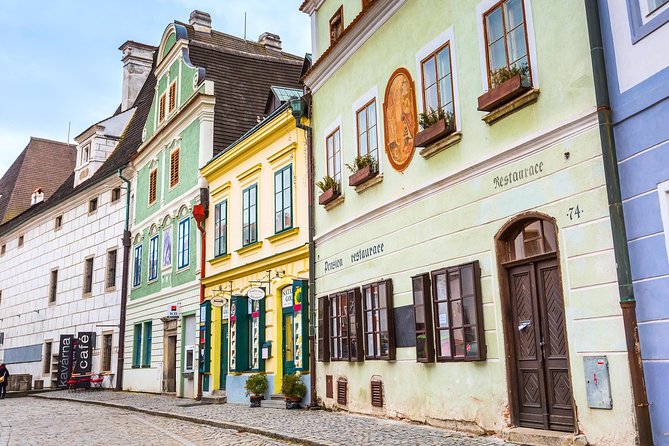 Private Luxury Transfer to Cesky Krumlov From Prague - Additional Information