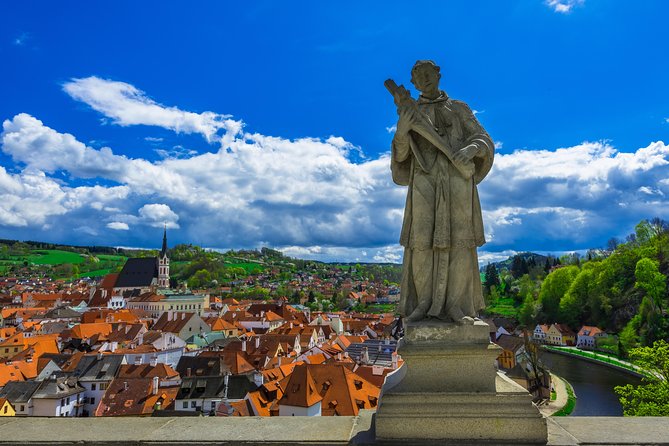 Private Luxury Transfer to Cesky Krumlov From Prague - Booking Confirmation and Cancellation Policy