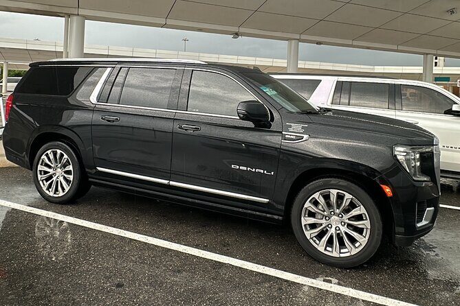 Private Luxury Transportation to and from the Airport - Who Should Consider This Service?