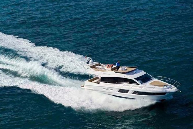 Private Luxury Yacht Cruise Around Atlantis and Dubai Marina - Overview and Features