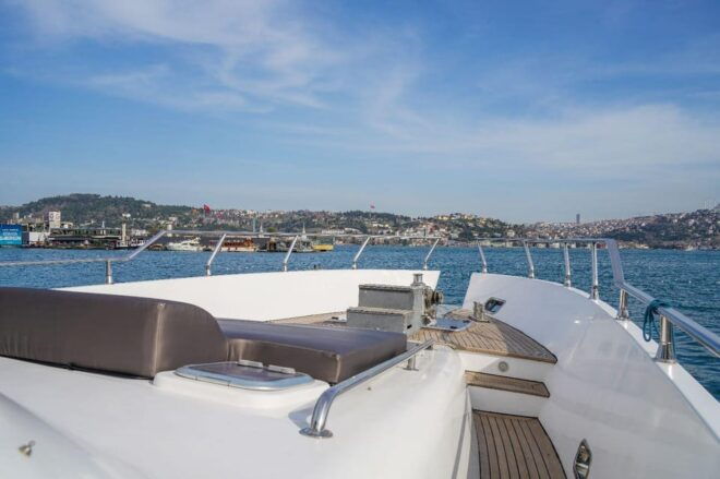 Private Luxury Yacht Cruise With Tour Guide on Bosphorus - Cruise Details