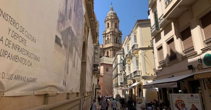 Private Málaga Walking Tour With Churros and Sweet Wine! - Tour Highlights