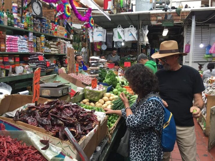 Private Market Food Tour and Architecture Sightseeing - Itinerary Highlights