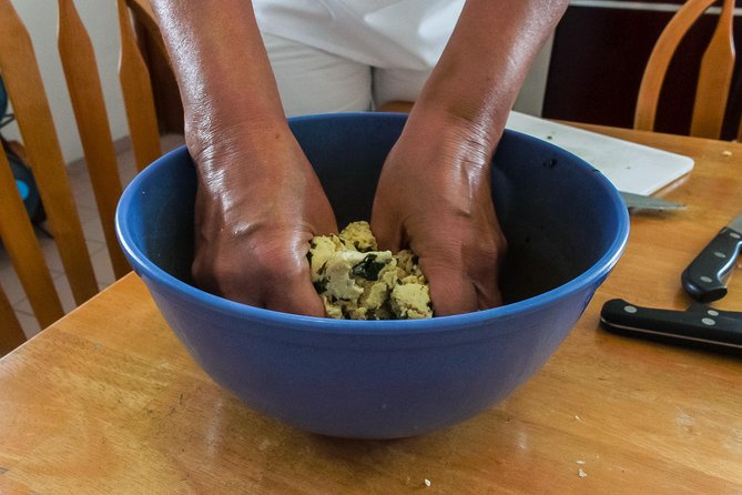 Private Market Tour and Authentic Mexican Cooking Class in Merida With Transfers - Learning to Prepare Authentic Yucatan Dishes