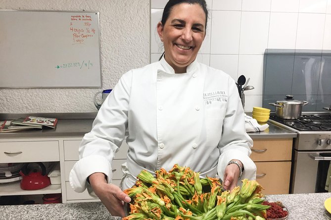 Private Market Tour and Hands-On Home Cooking With a Local in Mexico City - Meet Your Tour Guide: Lucia