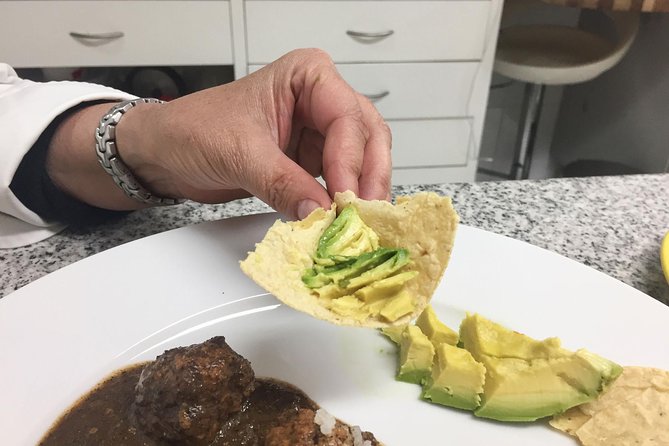 Private Market Tour and Hands-On Home Cooking With a Local in Mexico City - Common Questions