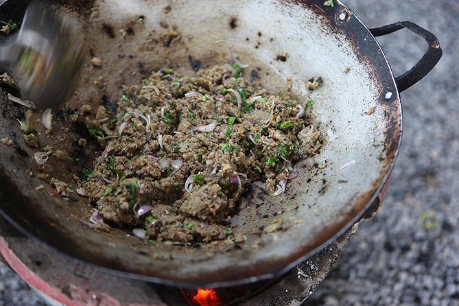 Private Market Tour and Northern Thai Cooking Lesson With a Local - Common Questions
