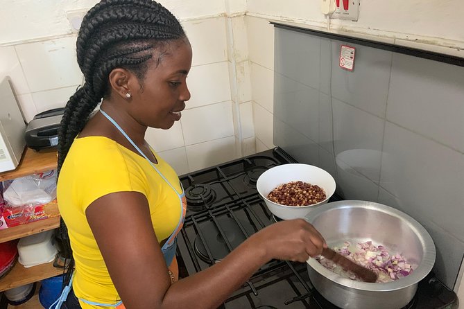 Private Market Tour and Traditional Kenyan Cooking Class in Nairobi With a Local - Meeting and Pickup