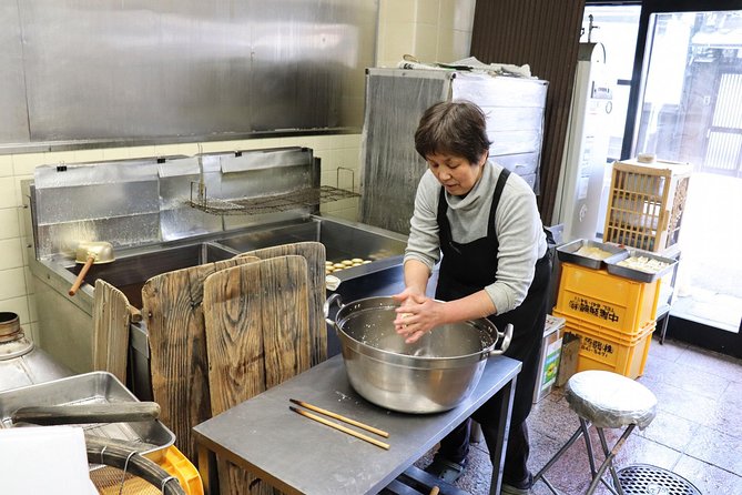Private Market Visit, Tofu Intro & Cooking Class With Kyoto Local - Overview and Activities