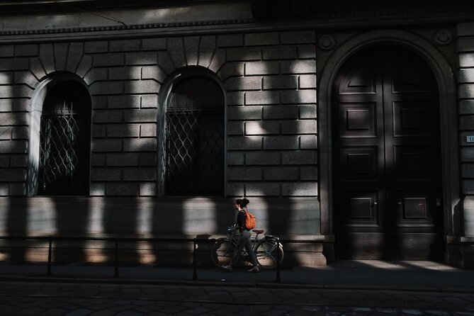 Private Milan Street Photography Walking Tour With an Artist - Frequently Asked Questions