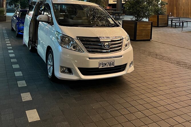 Private Mini Van Transfer From Auckland Airport to Auckland City - Advantages of Choosing Auckland Airport Transfers
