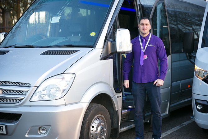 Private Minibus Transfer: Luton Airport to Central London - Cost-Effective Private Transfer Option