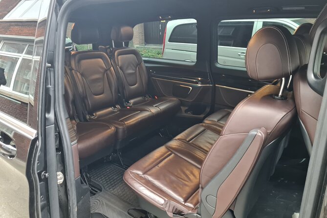 Private Minivan Transfer to Eindhoven - Drop-off and Pickup Points
