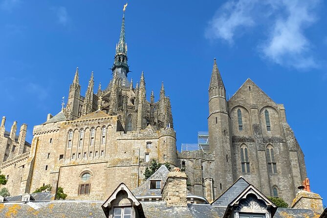 Private Mont Saint-Michel Day Trip by Minivan From Paris With Lunch - Tickets and Audio Guide for the Benedictine Abbey