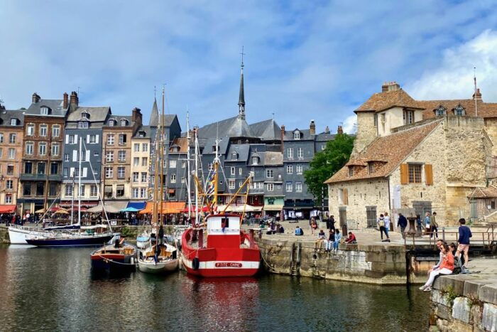 Private Mont Saint-Michel, Honfleur Trip by Mercedes - Booking and Cancellation Policy