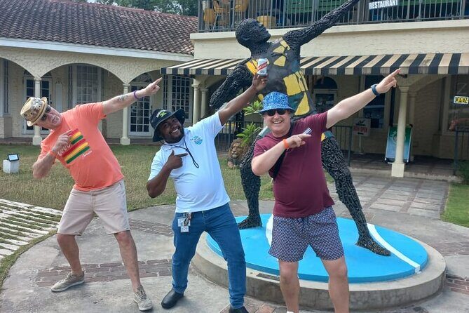 Private Montego Bay Airport Transfer to Excellence Oyster Bay - The Vehicle and Comfort