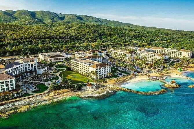 Private Montego Bay Jamaica Airport Transfer to Montego Bay Hotel - What to Expect from the Transfer Experience