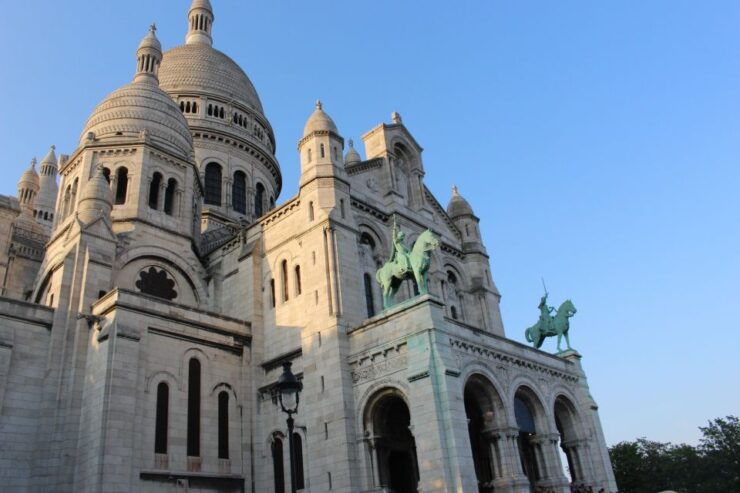 Private Montmartre - Sacré Coeur Trivia Fun Walking Tour - Booking Information